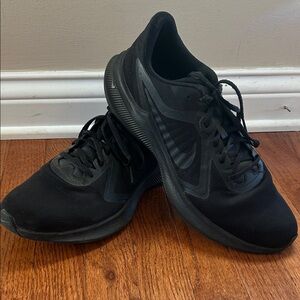 Nike Men's Black Running Shoes